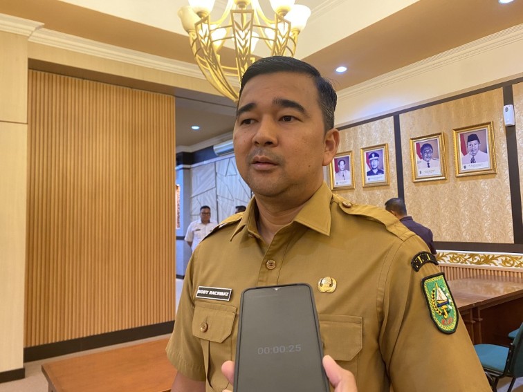 Kepala Dinas Tenaga Kerja dan Transmigrasi (Disnakertrans) Riau Boby Rachmat (foto/yuni)